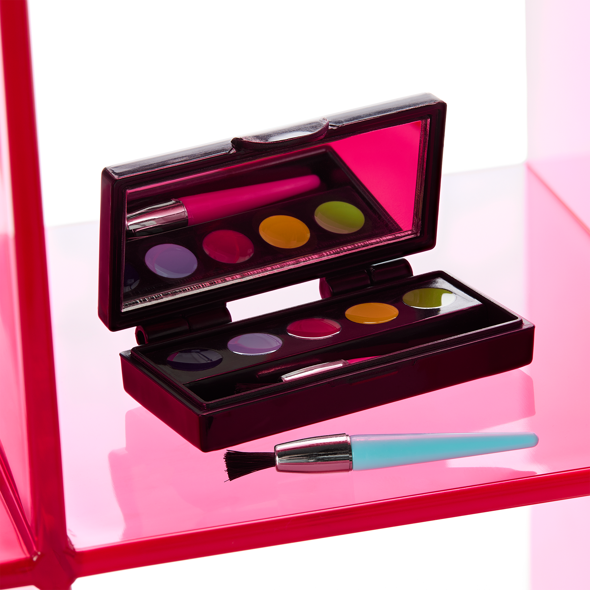 Kavi's Girl of the Year 2023 Backstage Playset with Vanity & Stage