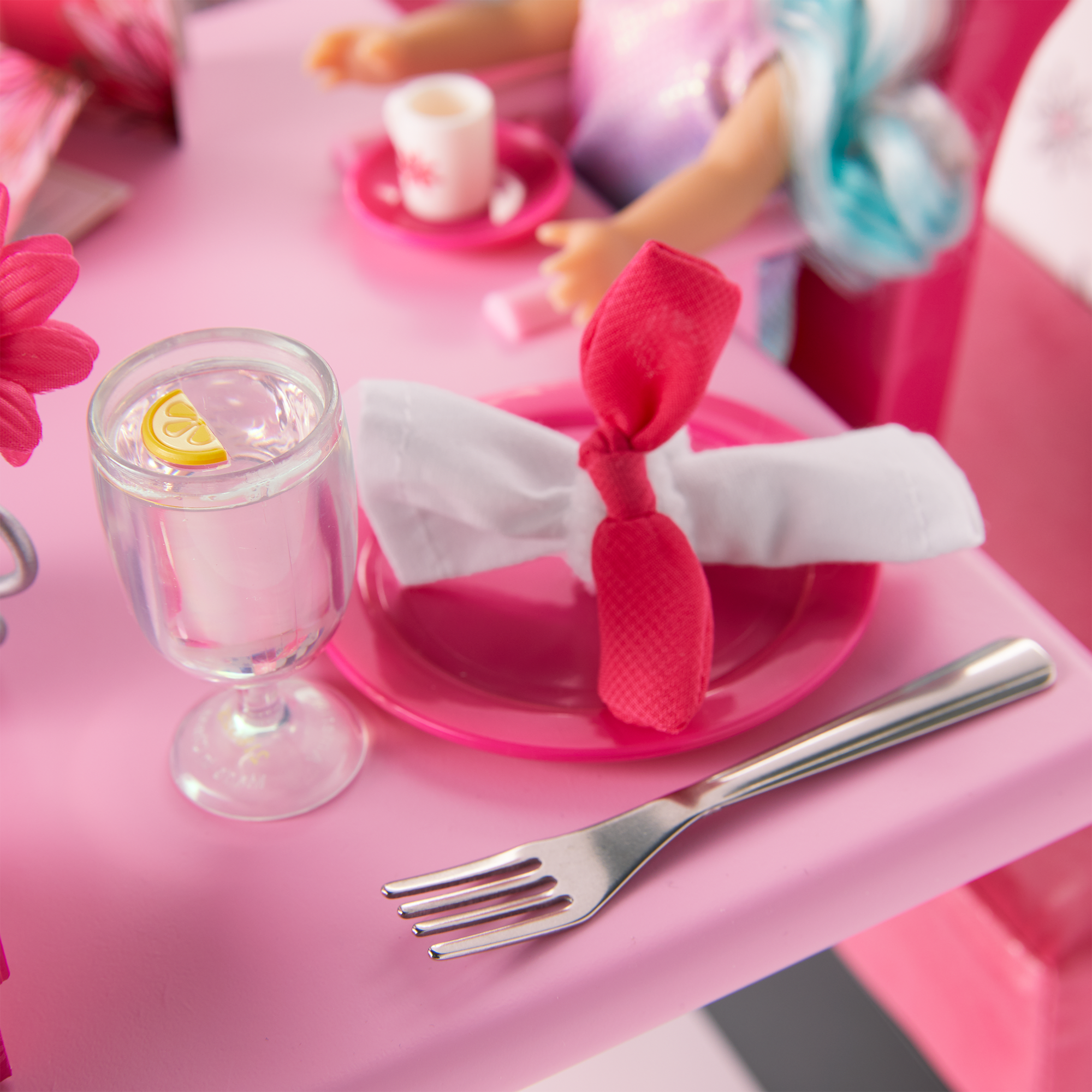 American Girl Doll Café Playset with Booth, Treat Seat & Party Accessories